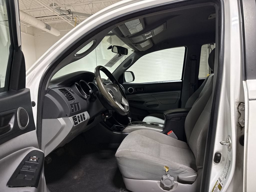 2015 Toyota Tacoma 4WD Double Cab LB V6 AT (Natl)
