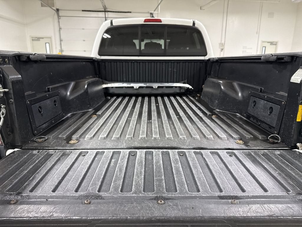 2015 Toyota Tacoma 4WD Double Cab LB V6 AT (Natl)