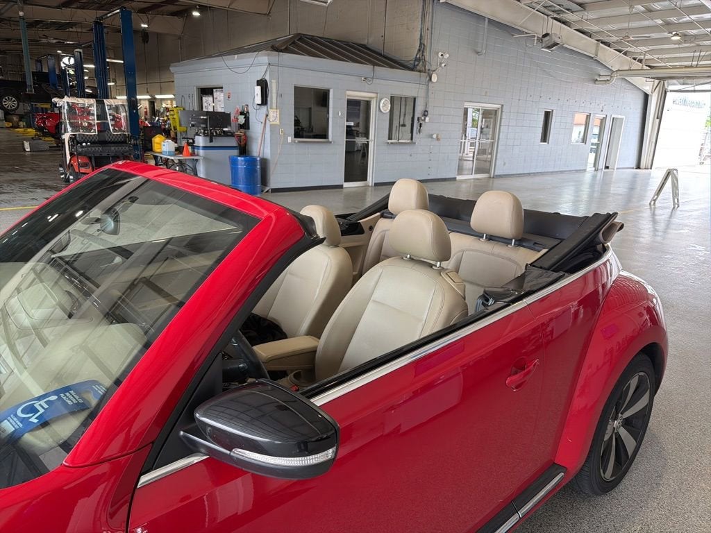 2013 Volkswagen Beetle Convertible 2.0T