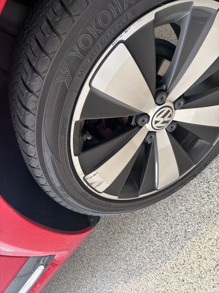 2013 Volkswagen Beetle Convertible 2.0T