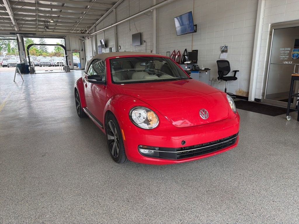 2013 Volkswagen Beetle Convertible 2.0T