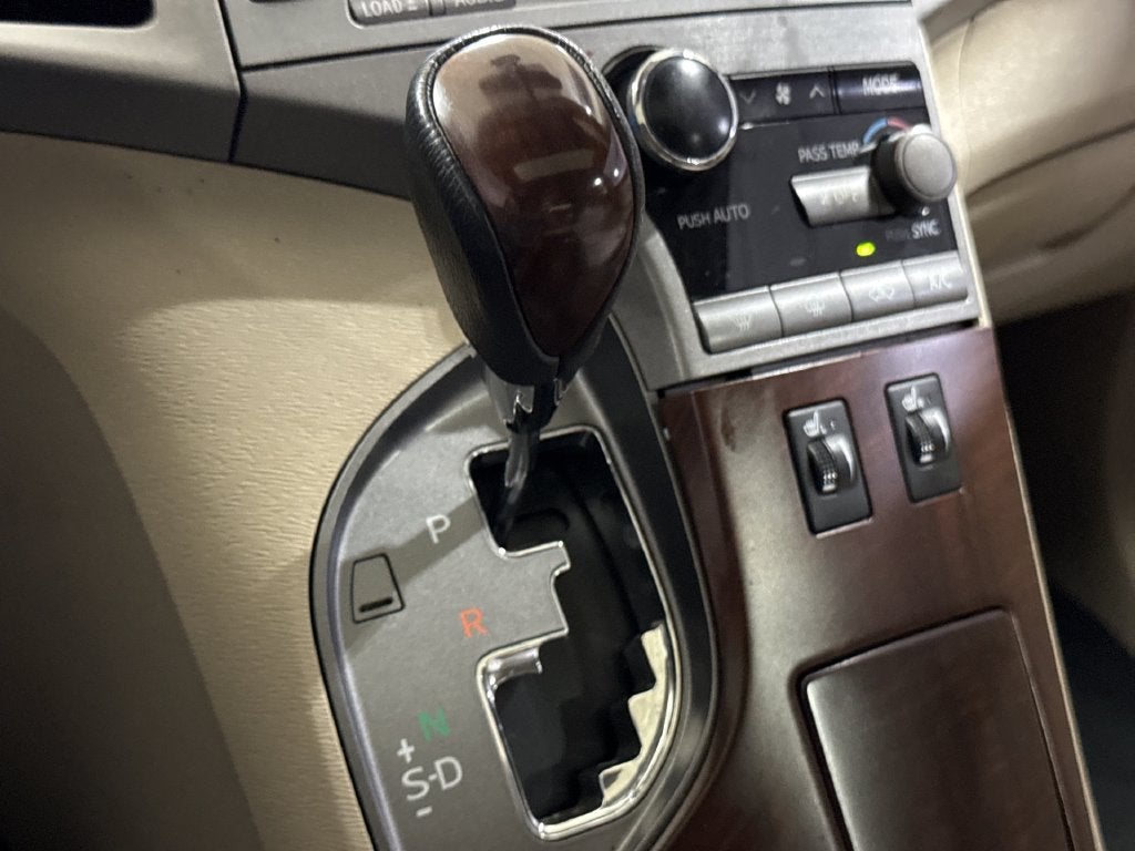 2009 Toyota Venza 4dr Wgn V6 AWD (Natl)
