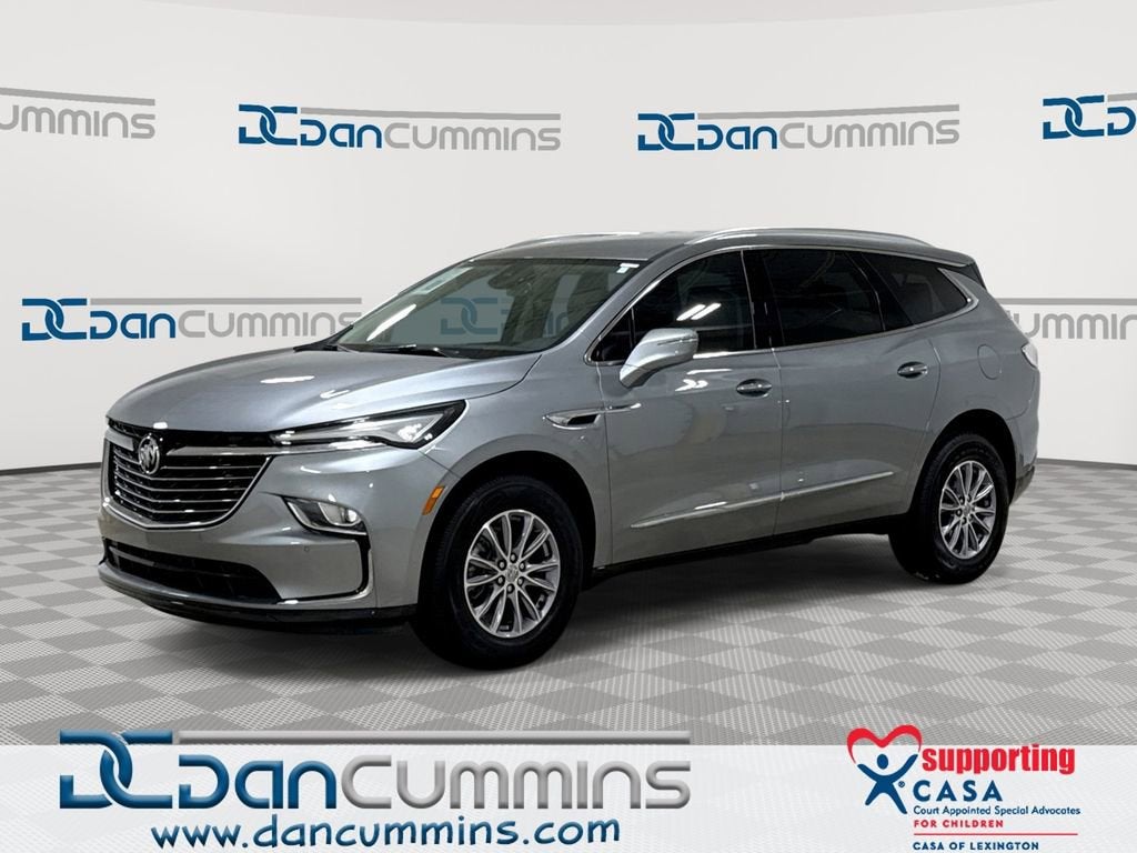 2024 Buick Enclave Essence's photo
