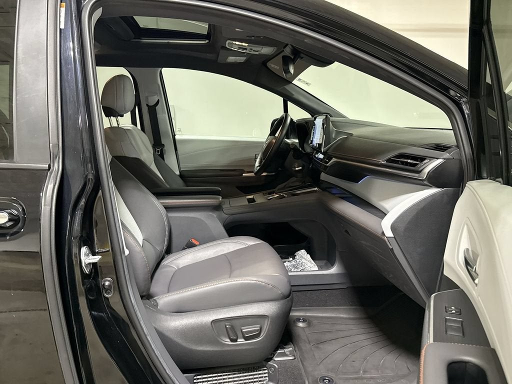 2023 Toyota Sienna XSE