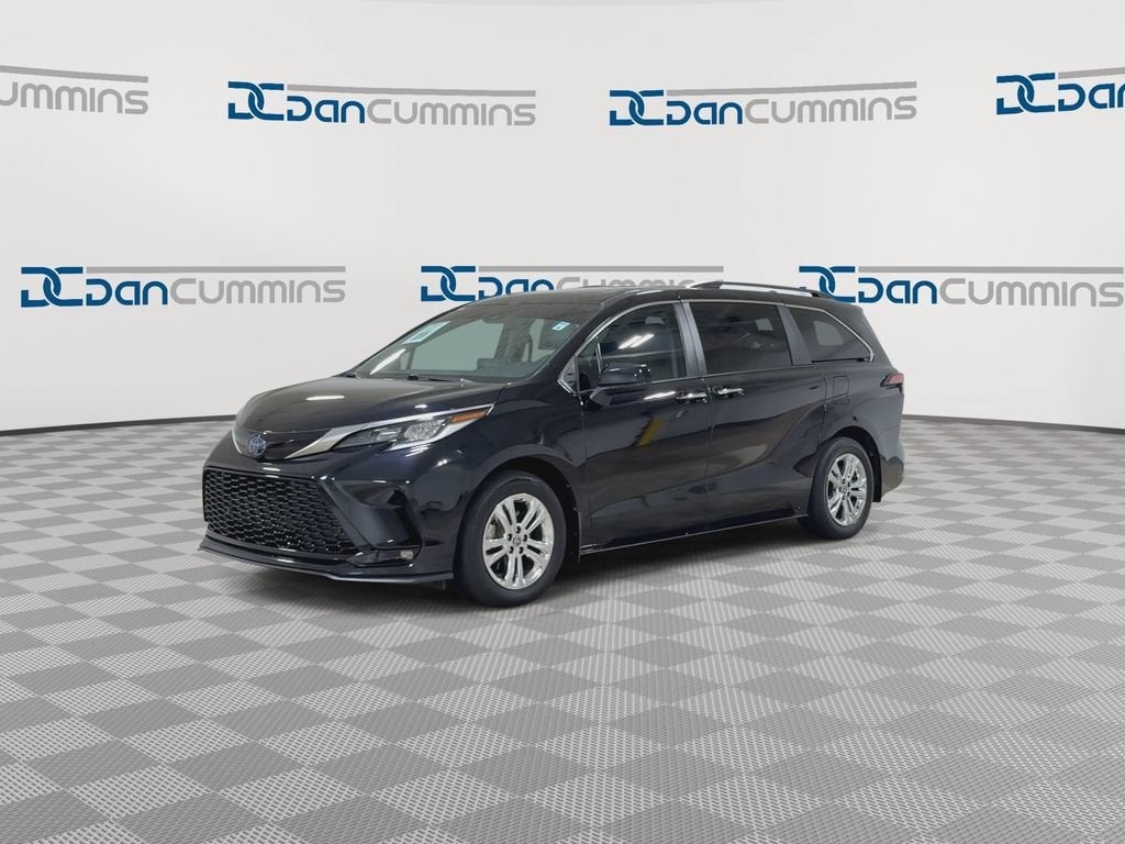 2023 Toyota Sienna XSE