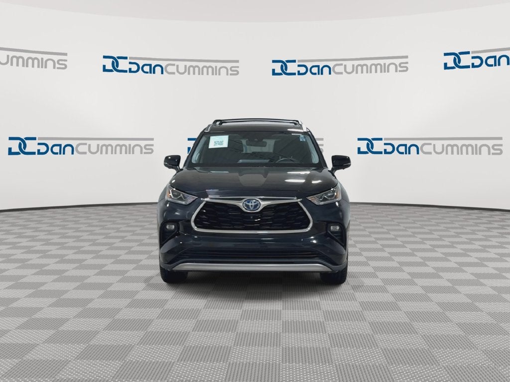 2023 Toyota Highlander Hybrid Platinum