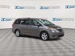 2017 Toyota Sienna LE Auto Access Seat