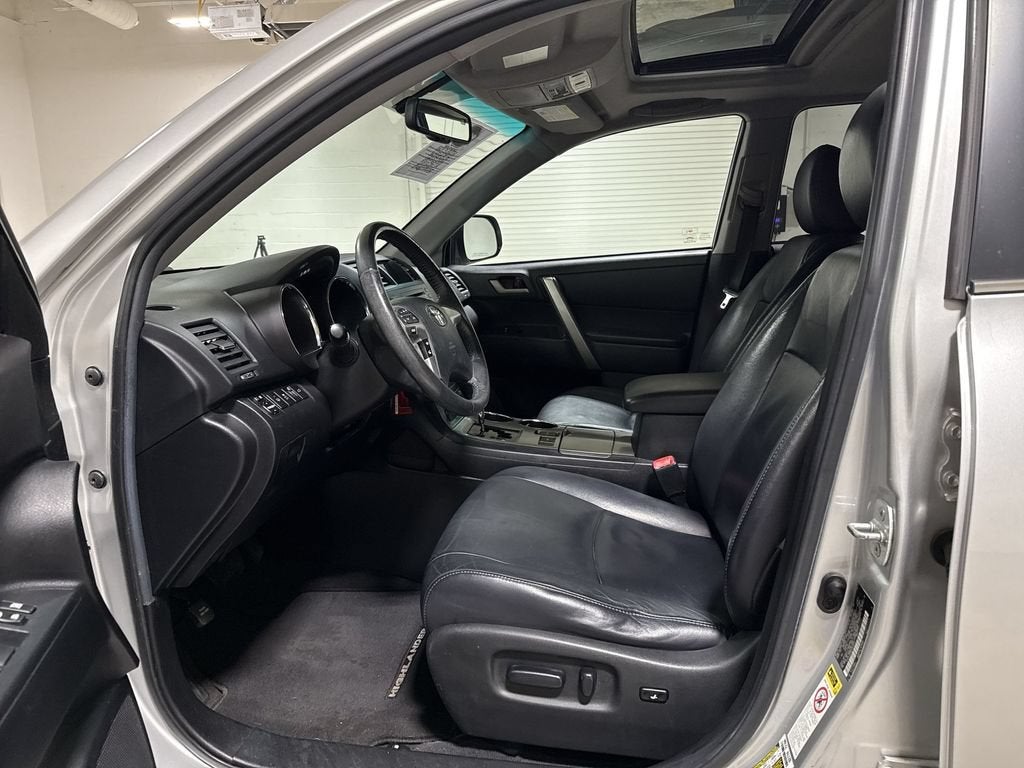2012 Toyota Highlander FWD 4dr V6 (Natl)