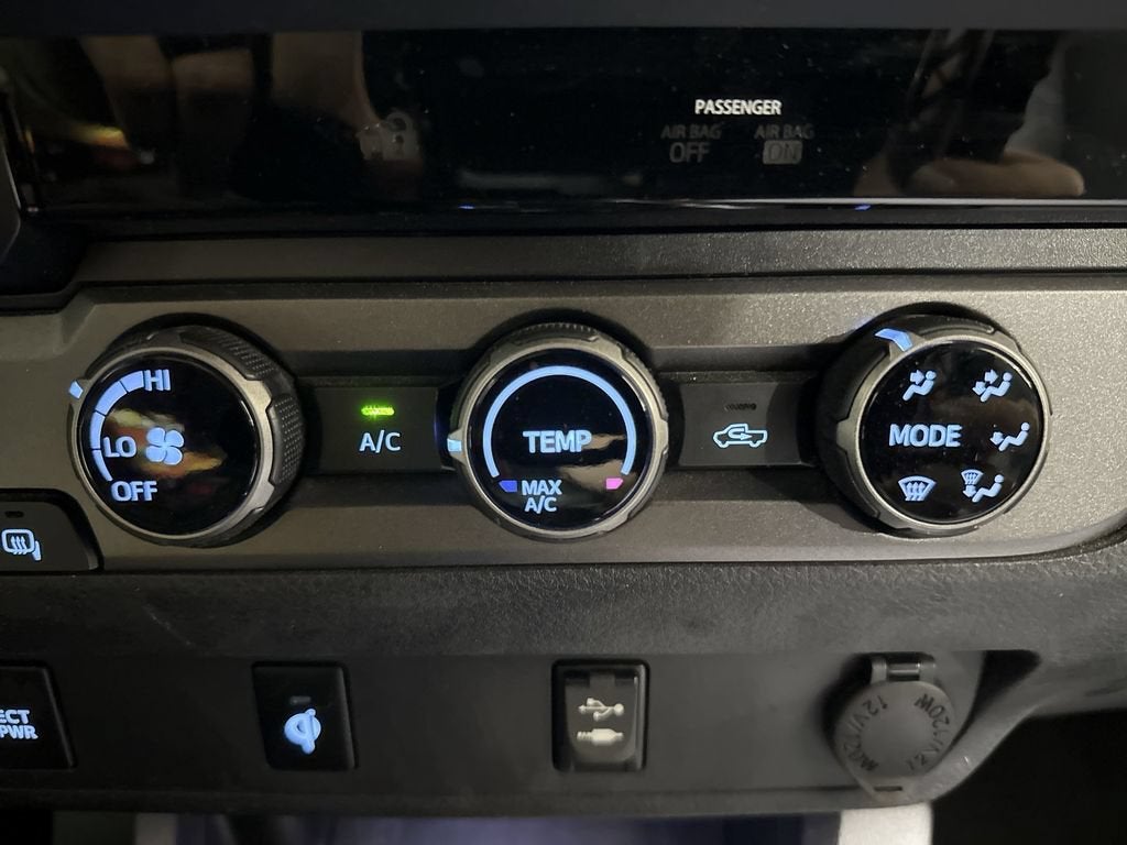 2016 Toyota Tacoma SR