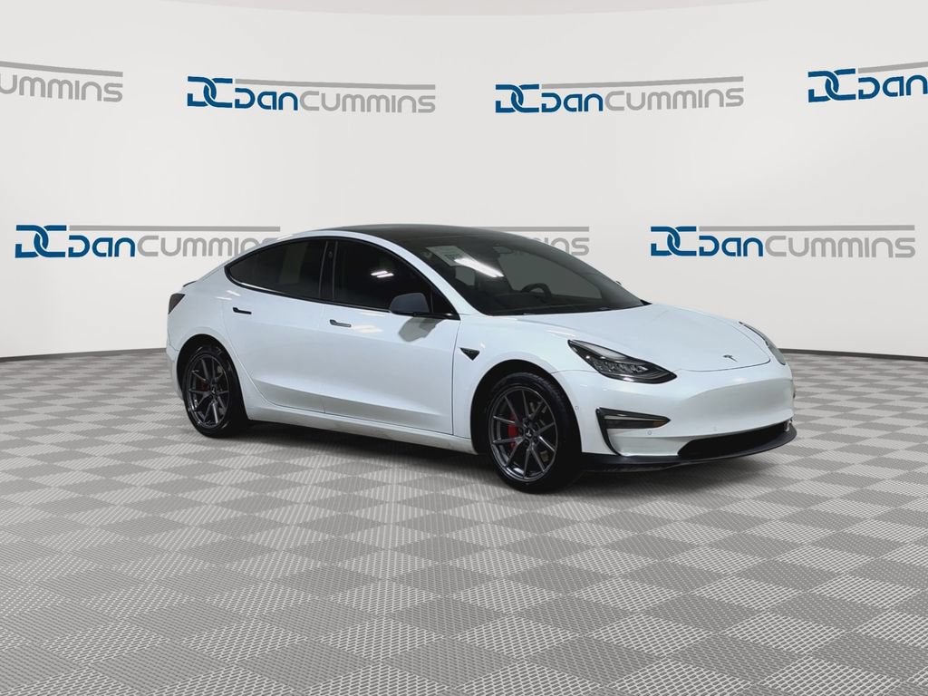 2021 Tesla Model 3 Standard Range Plus