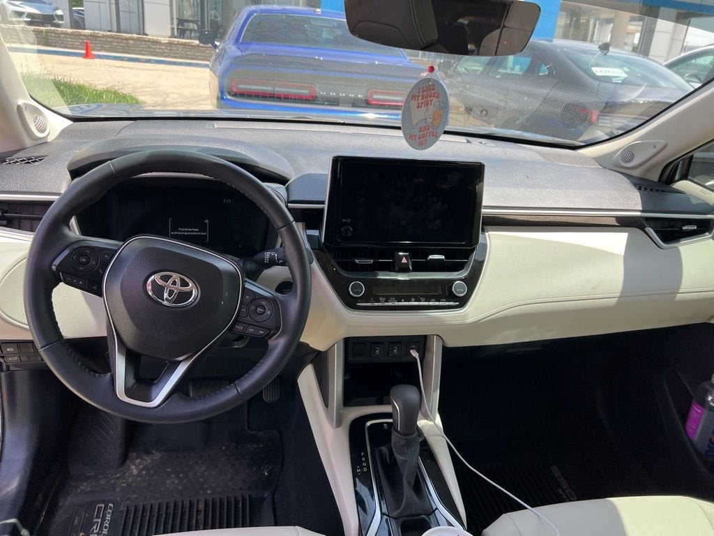 2024 Toyota Corolla Cross XLE
