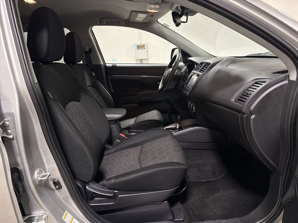 2024 Mitsubishi Outlander Sport S