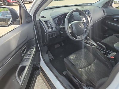 2024 Mitsubishi Outlander Sport S