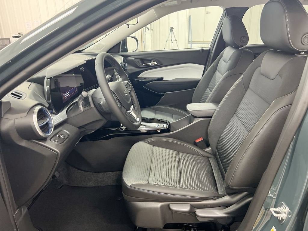 2026 Chevrolet Trax LT - Photo 19