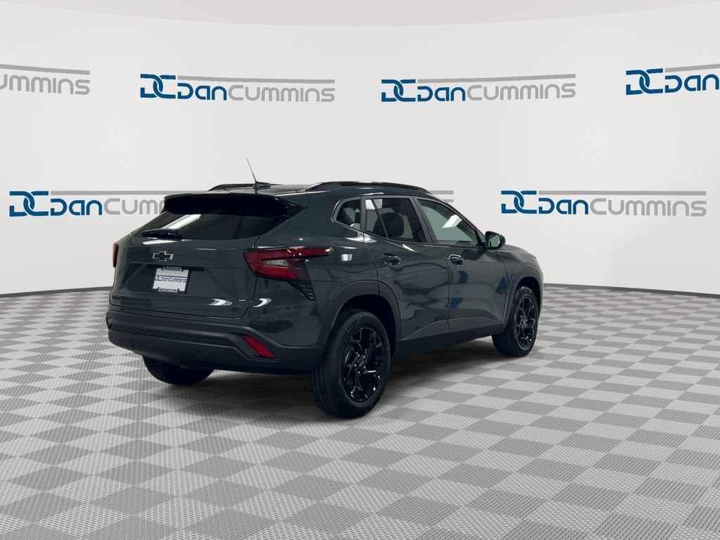 2026 Chevrolet Trax LT - Photo 8