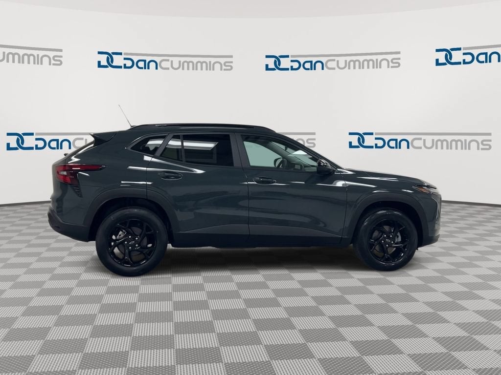 2026 Chevrolet Trax LT - Photo 9
