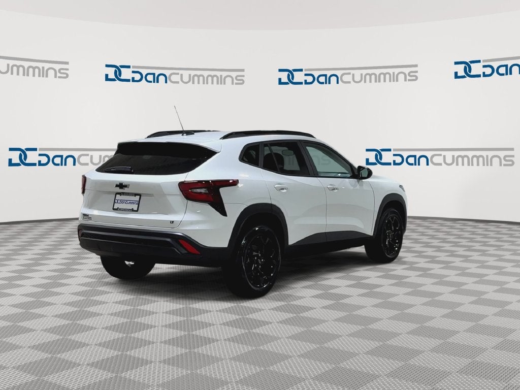 2026 Chevrolet Trax LT - Photo 9