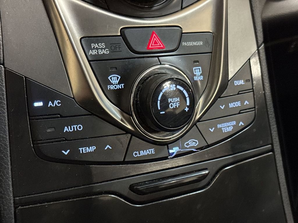 2013 Hyundai Azera 4dr Sdn