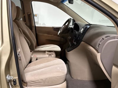 2010 Kia Sedona LX