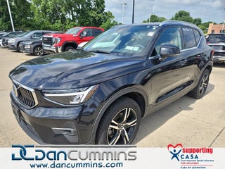 2023 Volvo XC40 Plus Bright Theme